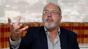 Rogério Alves dará explicações