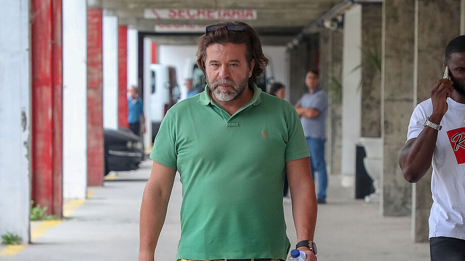 SAD aponta o dedo à gestão do clube