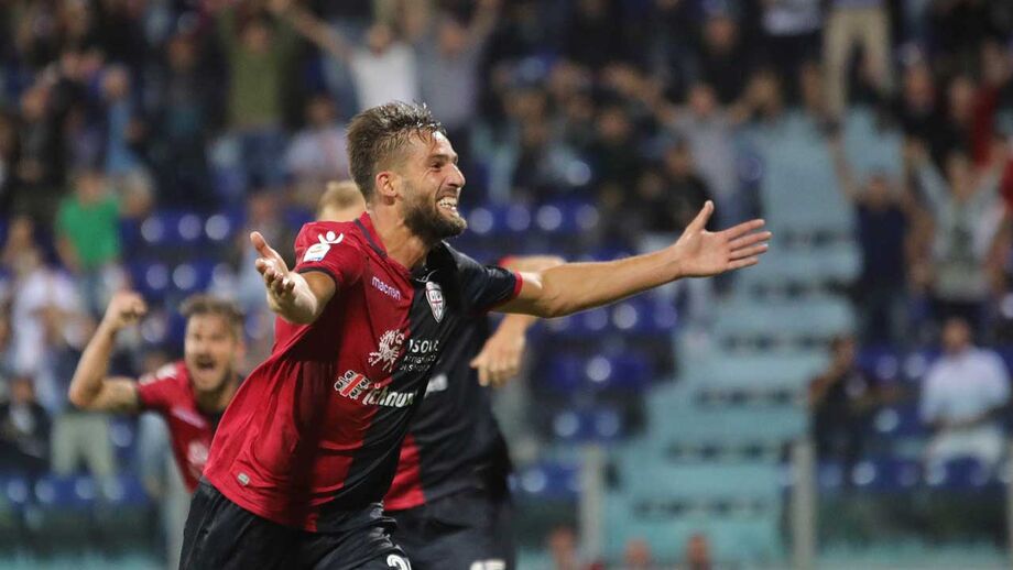 Pavoletti: «Estimula-me jogar contra Ronaldo porque escolhia-o sempre na PlayStation»