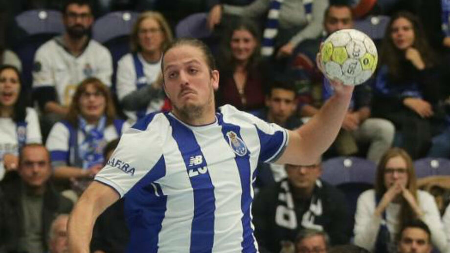 FC Porto ganha ao ABC à tangente