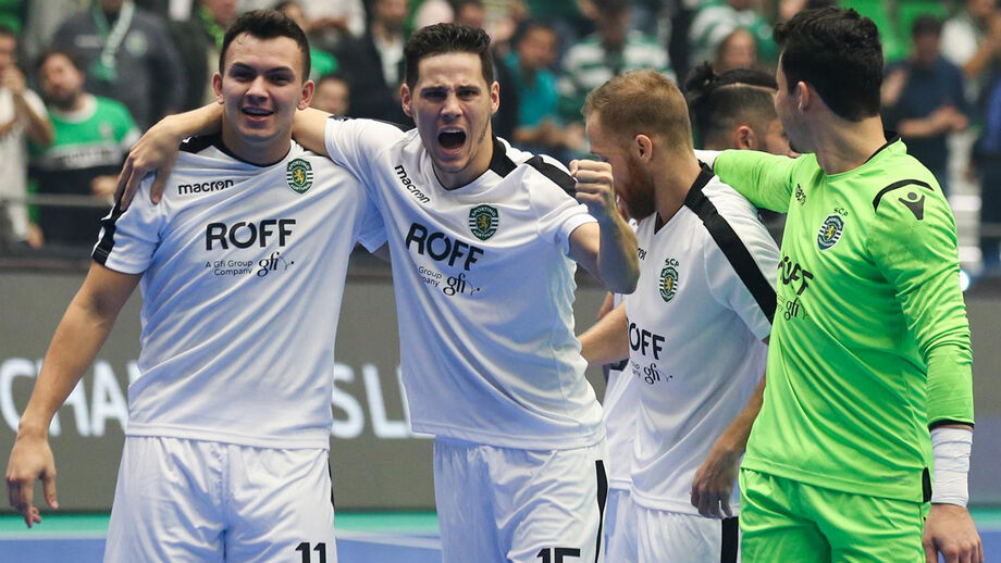 Sporting volta a golear na Champions e chega ao dérbi em vantagem