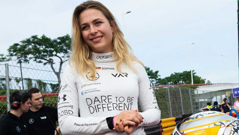 Piloto alemã diz que vai