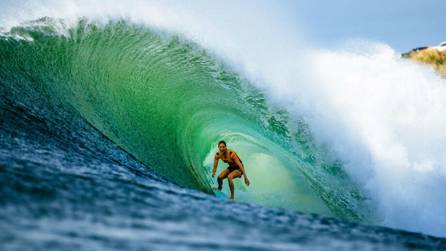 Stephanie Gilmore sagra-se heptacampeã mundial de surf