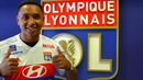 Outro nome que está referenciado é o do lateral-esquerdo do Ol. Lyon, Kenny Tette. O holandês, apesar de não ser titular na equipa francesa, alinha com alguma regularidade e o seu passe já está inflacionado. O defesa é agenciado por Mino Raiola e está vinculado ao clube gaulês até junho de 2021.