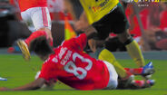 66' - (ERRADO) Perigoso. Entrada dura de Gedson, que coloca em perigo a integridade física do adversário. Falta foi marcada, mas o jovem deveria ter visto o amarelo