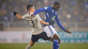 PSG empata em Estrasburgo