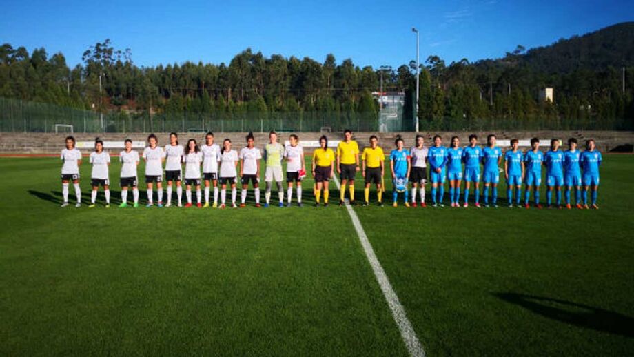 Benfica goleia equipa chinesa em jogo-treino
