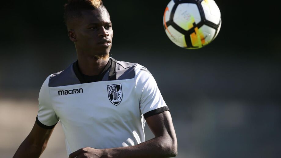 Sacko renova até 2022