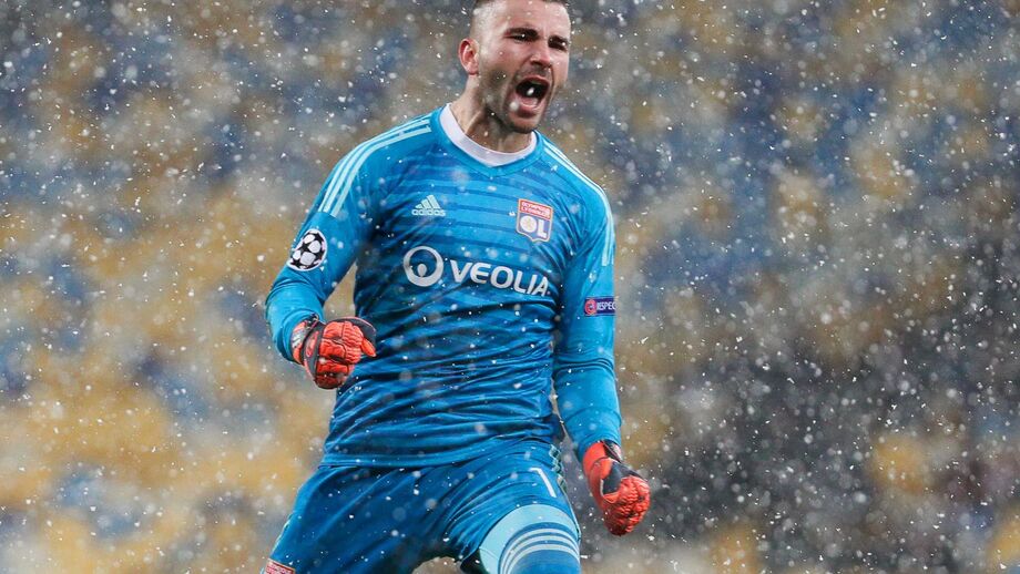 Lyon de Anthony Lopes aproxima-se do segundo lugar