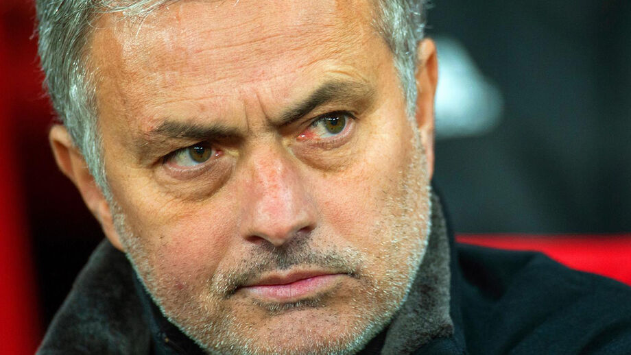 Exclusivo: Eládio Paramés escreve sobre a saída de Mourinho do Manchester United