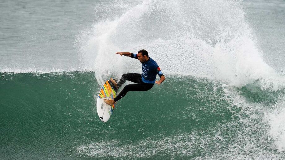 Frederico Morais vai ser um dos três suplentes do circuito mundial de surf