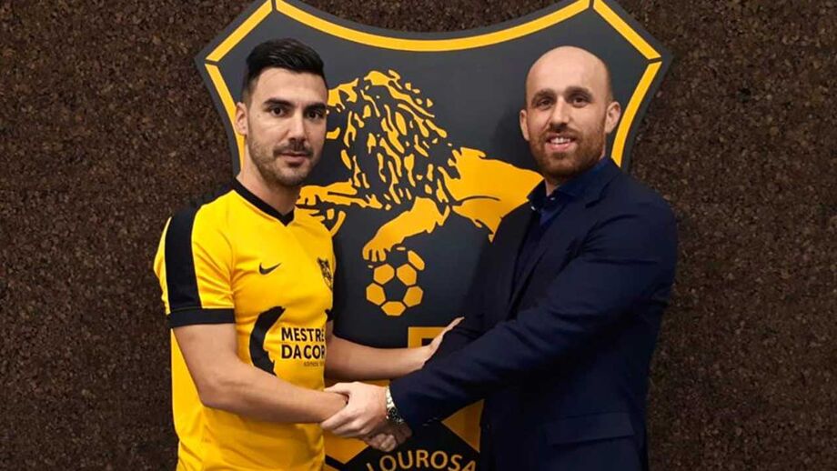 Tozé Marreco é reforço do Lourosa