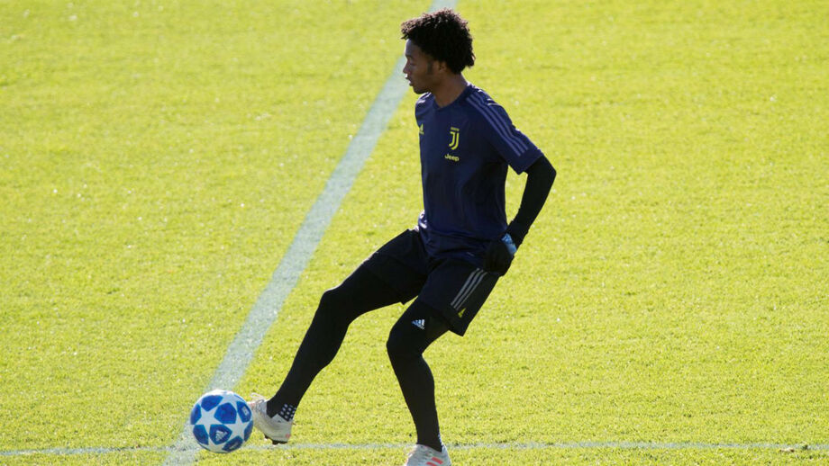 Cuadrado operado com sucesso ao joelho esquerdo