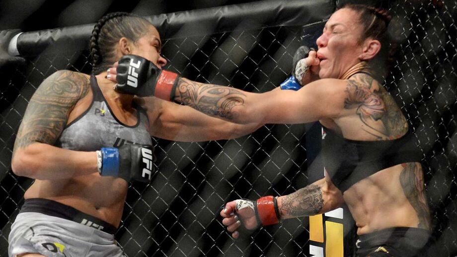 UFC em 'choque': Amanda Nunes fez história ao arrasar Cyborg em 51 segundos