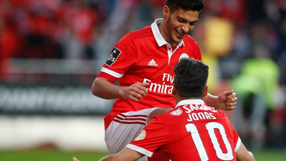 Benfica em março: Paulo Gonçalves detido antes da liderança