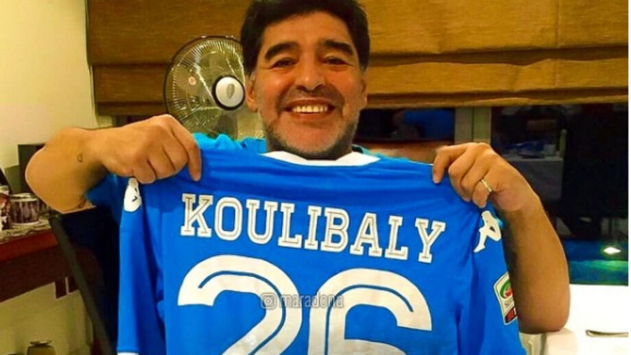 Maradona apoia Koulibaly: «No Nápoles também fui vítima de cânticos racistas»