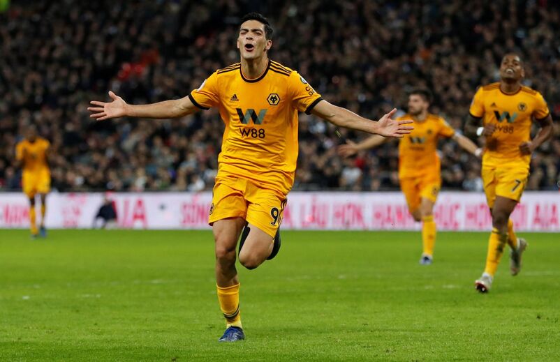 Raúl Jiménez (Wolverhampton) - 35 jogos/15 golos