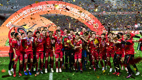 Férias e negócios com toque de futebol