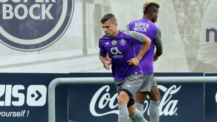 FC Porto em junho: Marega exprime desejo de saída e há compras
