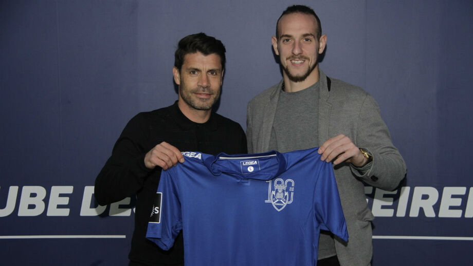 Steven Petkov reforça o ataque do Feirense