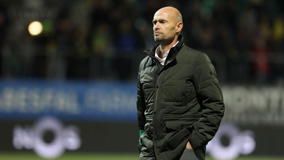 Trio analisa opções de Keizer em Tondela