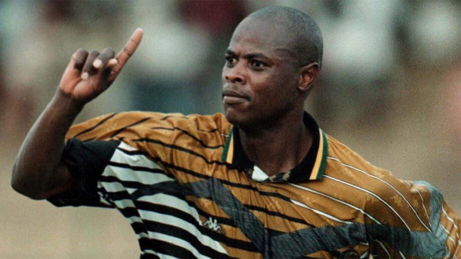Phil Masinga morre aos 49 anos