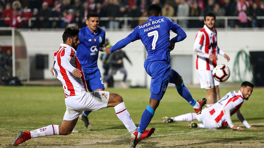 Leixões-FC Porto, 1-2 (a.p.): Mar azul só no fim