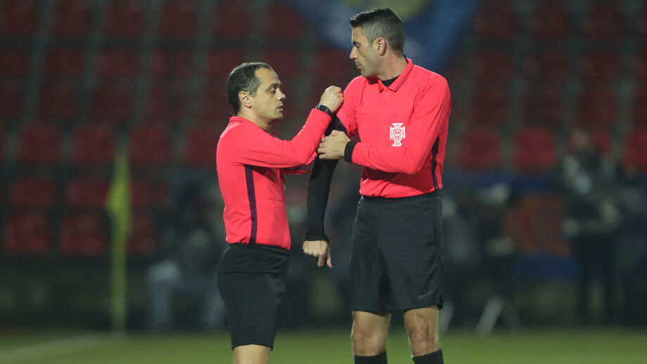 Atraso no Chaves-FC Porto por problema técnico de Nuno Almeida