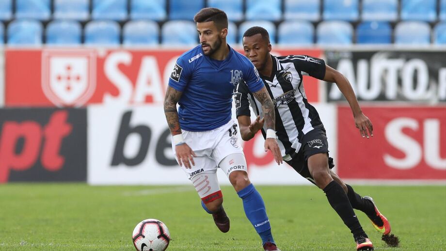 Tiago Silva volta em Vila do Conde