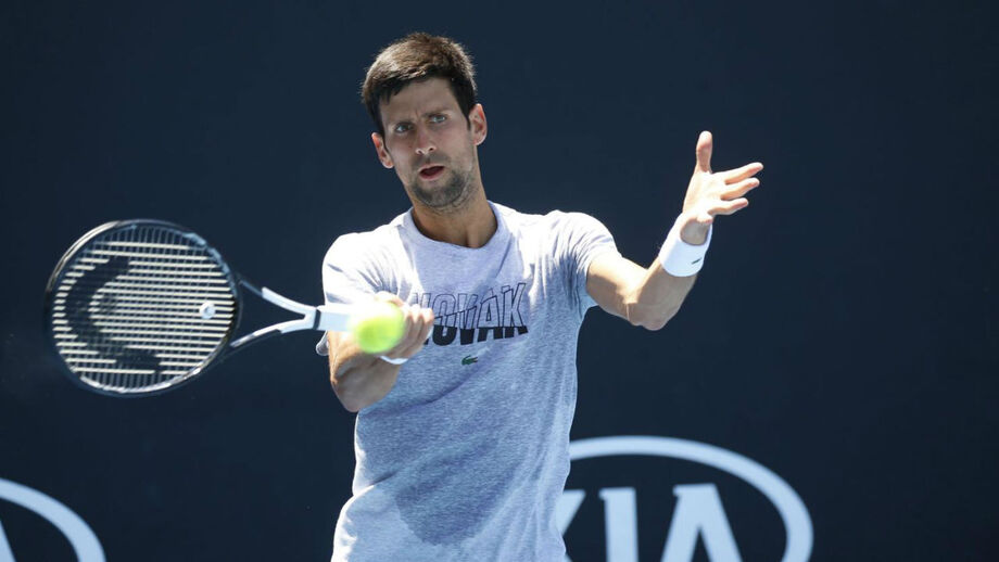 Novak Djokovic segue para os oitavos de final do Open da Austrália