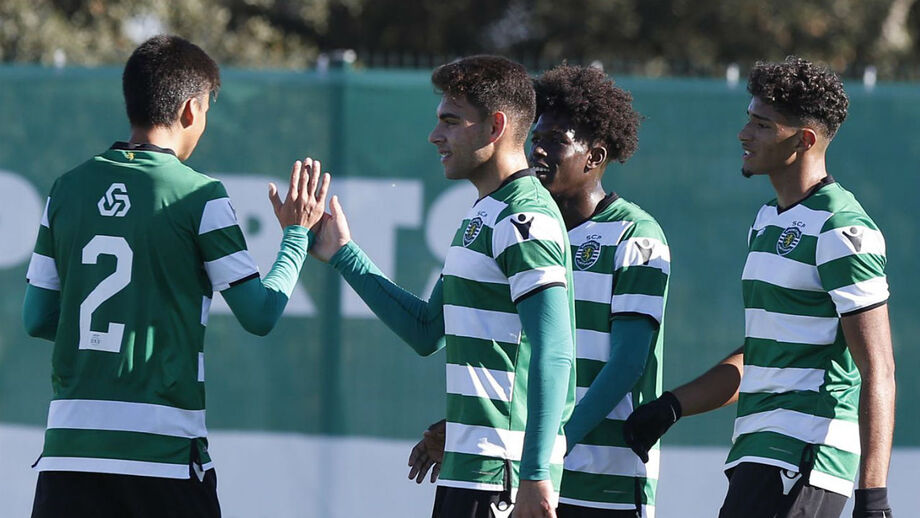 Sporting leva a melhor sobre o Alcanenense
