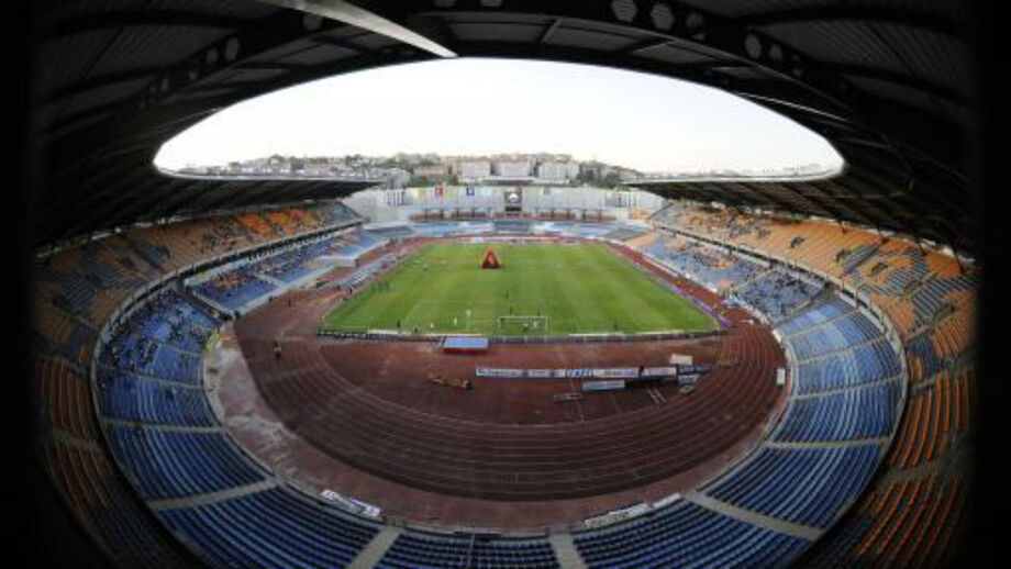 Coimbra investe 400 mil euros na reabilitação da pista do estádio municipal