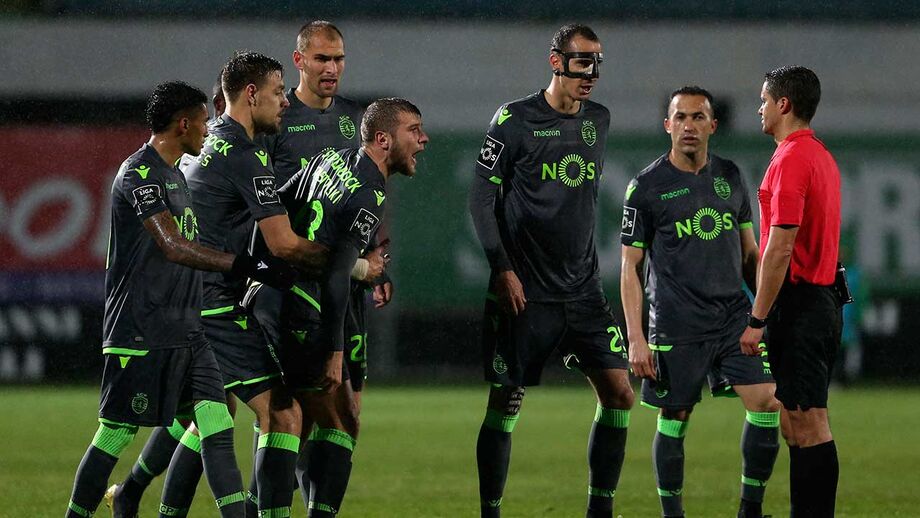 A crónica do V. Setúbal-Sporting (1-1): leão só acelerou no vermelho