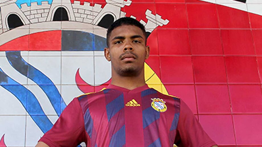 Alverca empresta Ronaldo ao Sporting