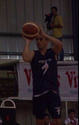 João Vieira nos tempos de basquetebolista