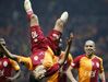 Galatasaray (Turquia) - 16 golos