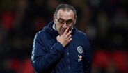 Maurizio Sarri com vida complicada após derrota por 6-0 frente ao Manchester City