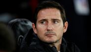 O estatuto de lenda do clube e o bom trabalho à frente do Derby County colocam Frank Lampard na pole position