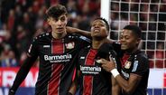 Bayer Leverkusen (Alemanha) - 16 golos