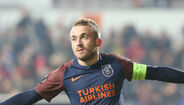 Edin Visca (Basaksehir, Turquia) - 21 jogos, 11 assistências