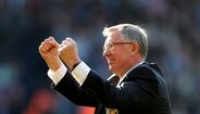 1.º - Sir Alex Ferguson (48 títulos: 40 nacionais; 8 internacionais)