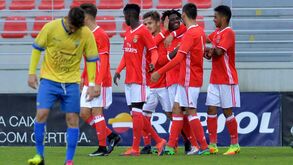 Benfica empata com o Estoril e termina a primeira fase invicto