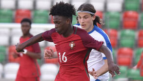 Portugal bate Polónia com hat-trick de Félix Correia