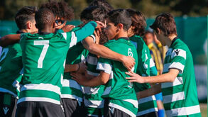 Sporting vence Despertar e mantém liderança