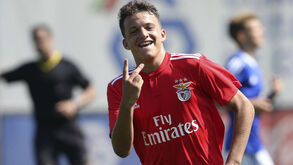 Benfica marca três ao Despertar