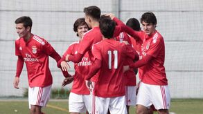 Benfica mantém liderança com goleada ao Sacavenense