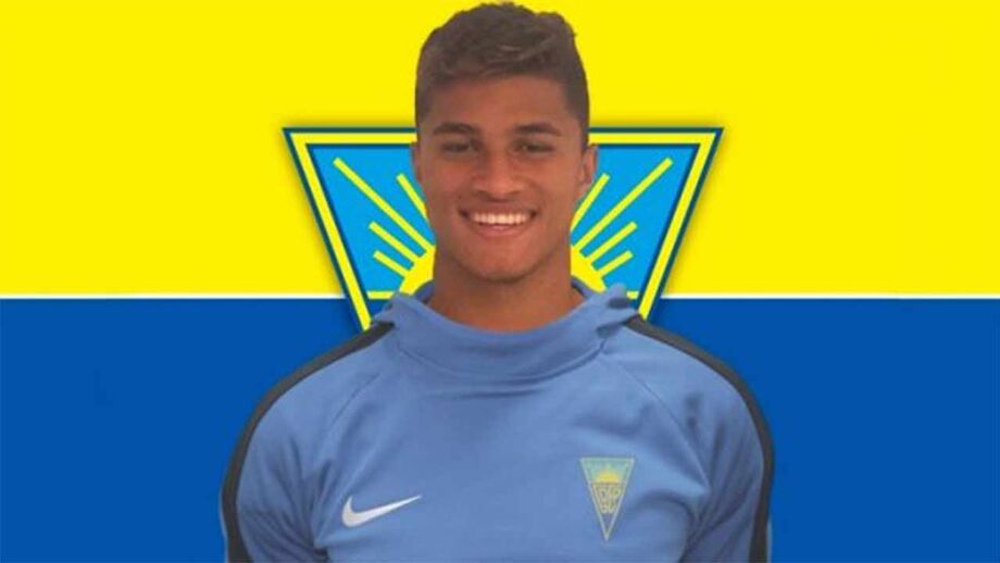 Estoril contrata avançado ao Palmeiras