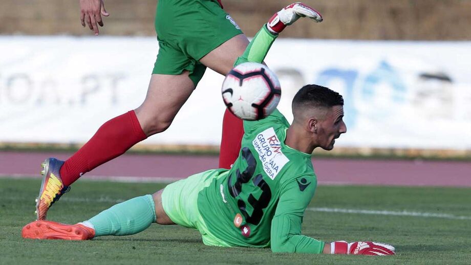Luís Pedrosa reforça baliza do Louletano