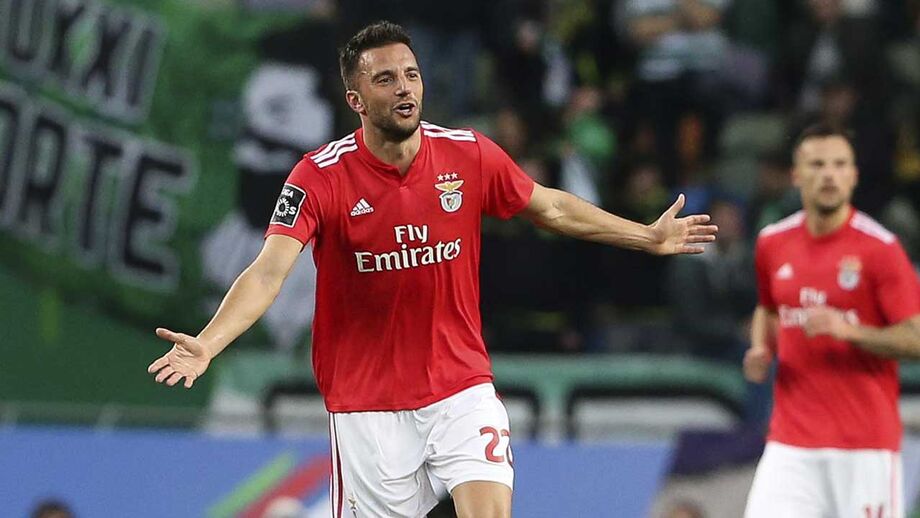 Samaris confirmado na lista do Benfica para a Liga Europa