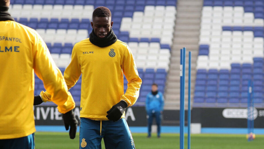 Alfa Semedo resolveu problemas burocráticos e já pode jogar pelo Espanyol